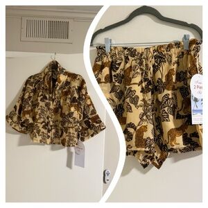 Violet Sky Wild Print Ensemble (2 pieces). Beautiful details